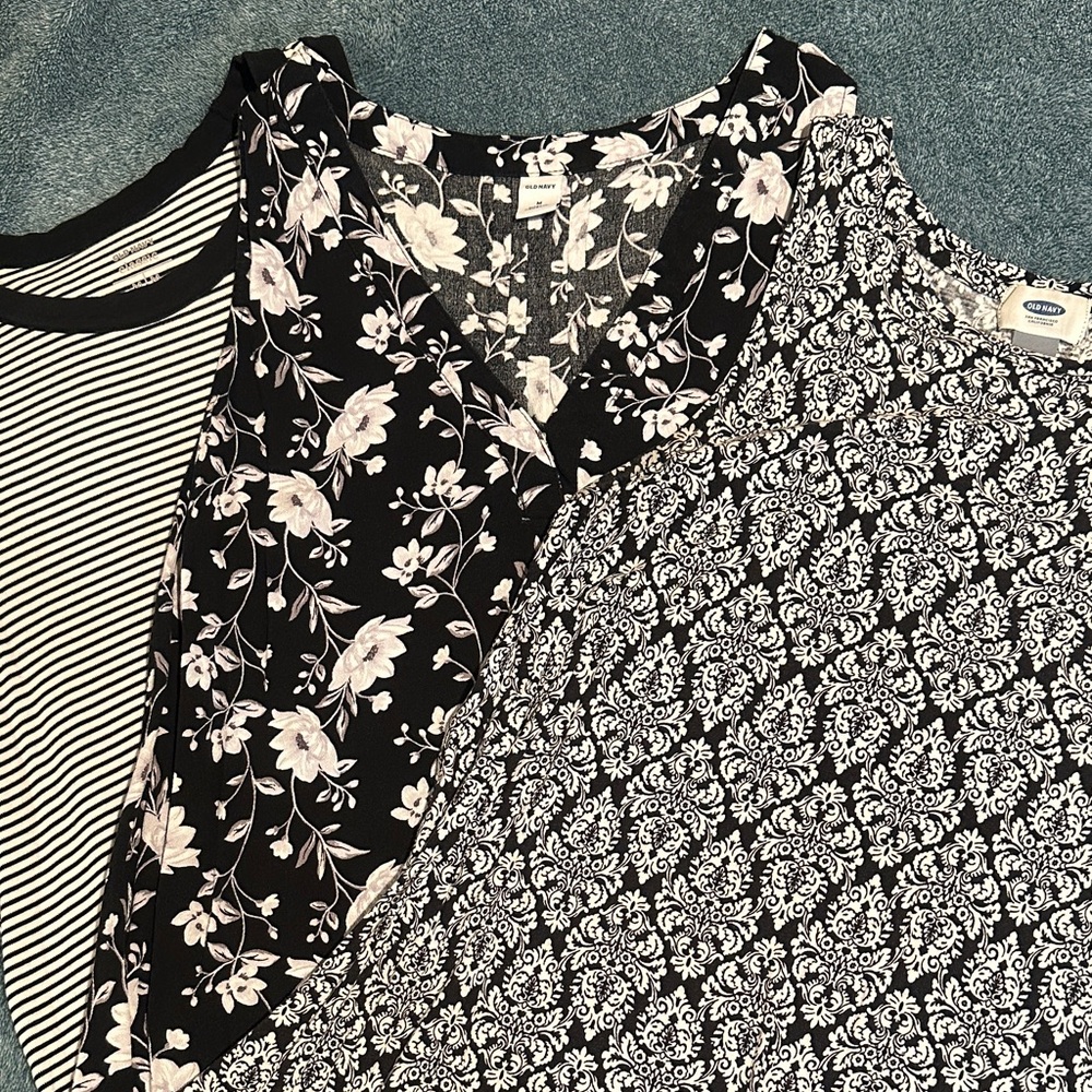 Set 3 Old Navy Black and White Damask Top